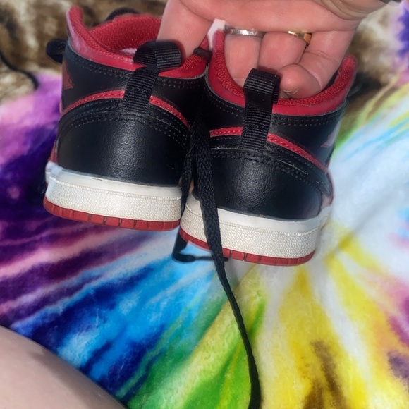Air Jordan 1’s toddlers - Picture 6 of 6